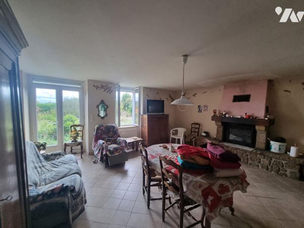 Maison en pierres LES LOGES-MARCHIS