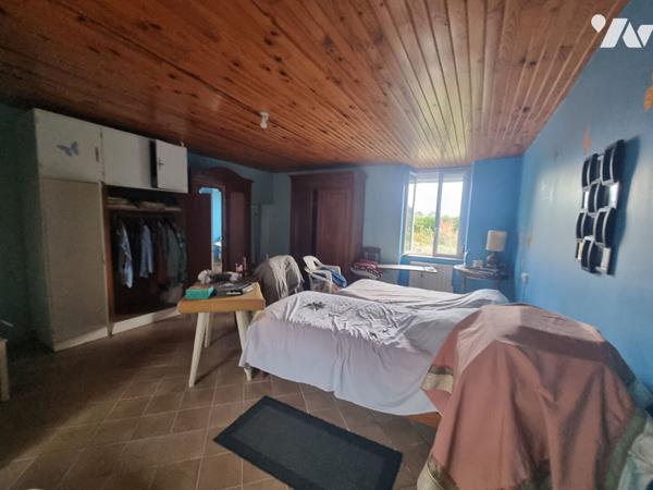 Maison en pierres LES LOGES-MARCHIS