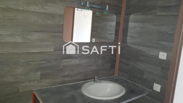 Immeuble de rapport comprenant 7 appartements ( 3 F2 et 4 Studios )