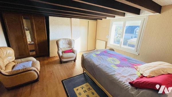 À vendre – Maison en pierre avec dépendances à La Trinité-sur-Mer (56470)