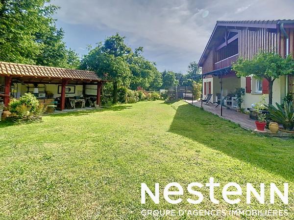 A vendre Maison 8 pièces 200m² et un appartement de 50m² sur terrain de 1500m²