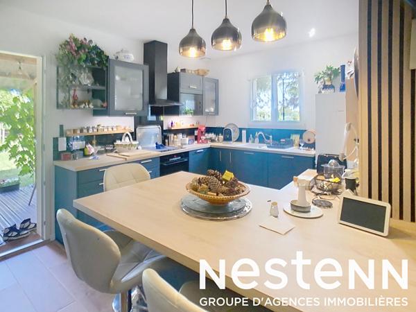 A vendre Maison 8 pièces 200m² et un appartement de 50m² sur terrain de 1500m²