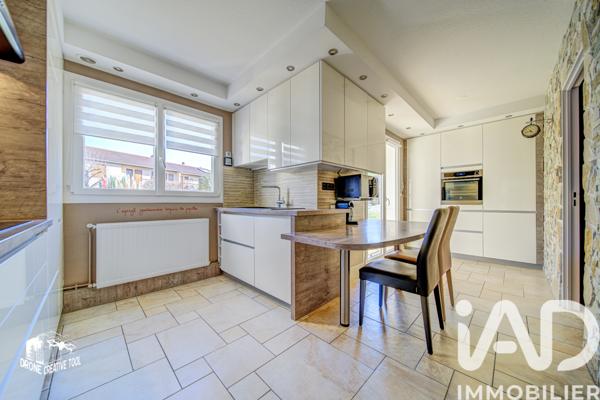 Maison à vendre 7 pièces 159 m² Saint-Julien-lès-Metz