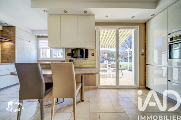 Maison à vendre 7 pièces 159 m² Saint-Julien-lès-Metz