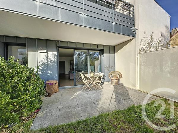 Appartement F4 à vendre  4 pièces - 97 m2 ROCQUENCOURT - 78