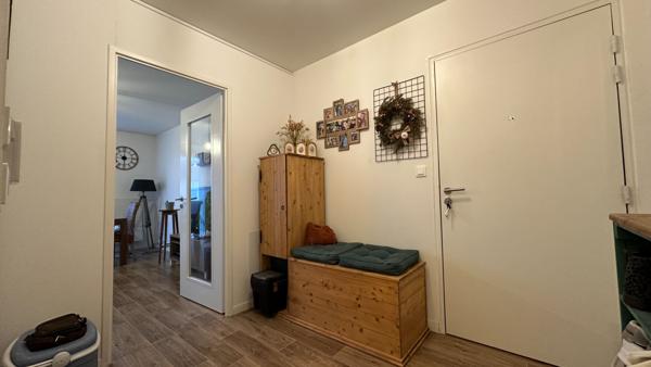 Appartement T3 avec terrasse situé à JAUX