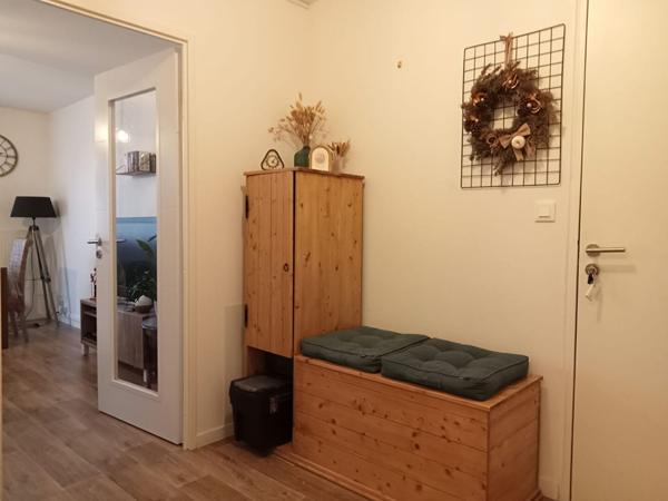 Appartement T3 avec terrasse situé à JAUX