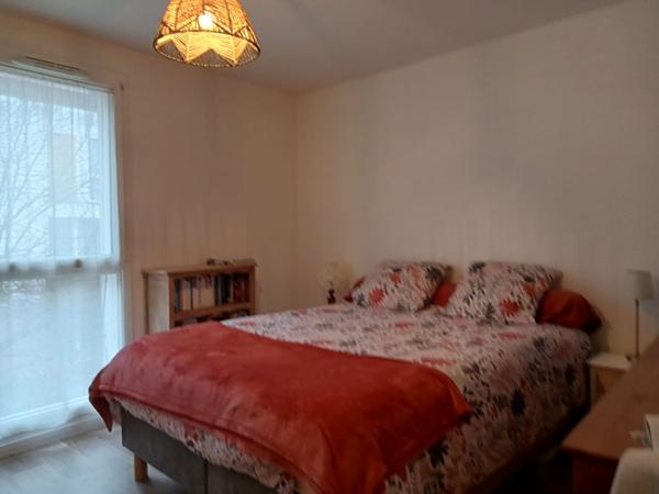 Appartement T3 avec terrasse situé à JAUX