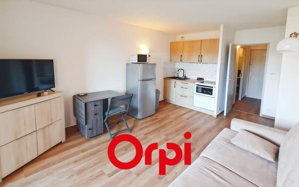 Appartement à louer    1 pièce • 23,55 m2 Saint-Cyr-sur-Mer