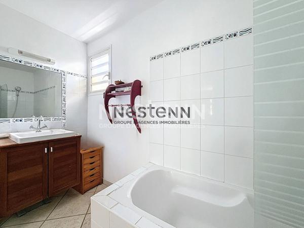 A VENDRE VILLA F4 AVEC PISCINE A BOIS-RADA SAINTE ROSE