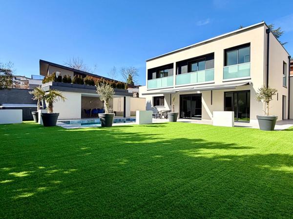 EXCLUSIVITE Thonon-les-Bains Villa individuelle de 2022 134 m² piscine, jacuzzi, pull house  (74200)
