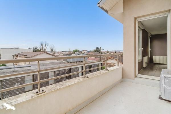 Appartement à vendre |  Décines-Charpieu |  3 pièces | 61 m²