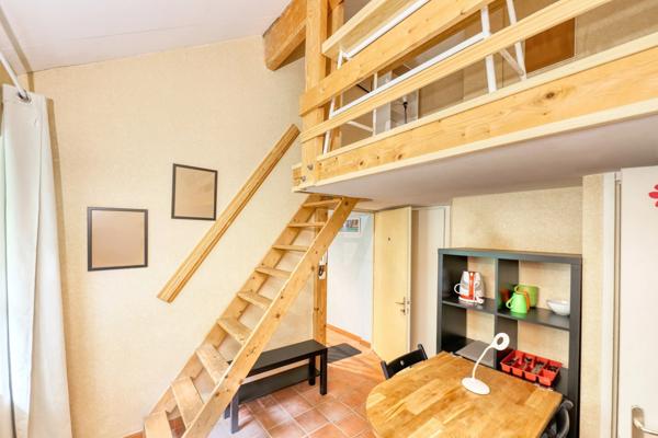 Marseille 9éme, Parc National des Calanques, Maison de Maître de 500 m² avec son parc de 2 Hectares , 11 studios