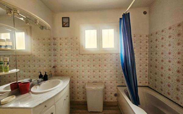 Maison à vendre    5 pièces • 106 m2 Balaruc-les-Bains