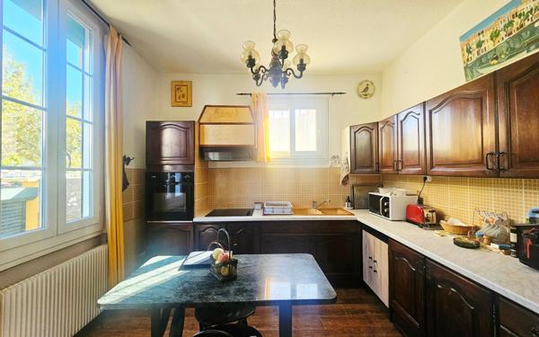 Maison à vendre    5 pièces • 106 m2 Balaruc-les-Bains