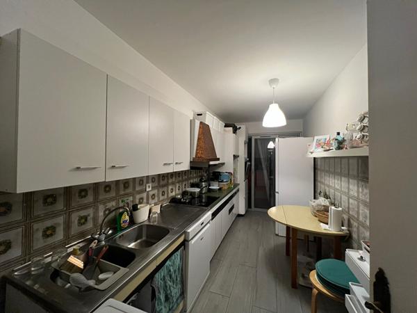 Cagnes Sur Mer 4P 96 M² 3 chambres Terrasse Parking A Rénover