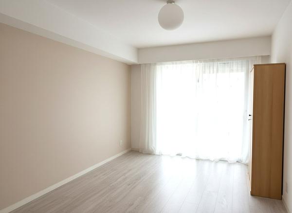 Cagnes Sur Mer 4P 96 M² 3 chambres Terrasse Parking A Rénover