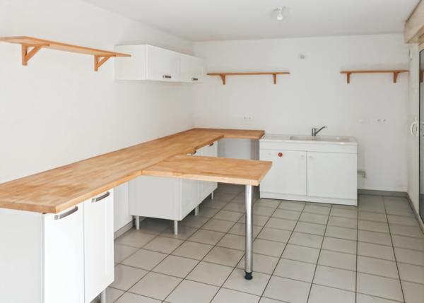 Ensemble 2 maisons de ville à vendre 5 ET 3 pièces NIORT (79)