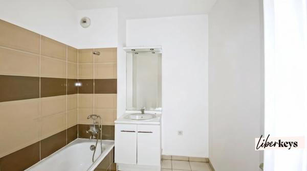 Appartement T3 58 m² avec balcon et parking