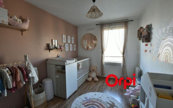 Appartement à vendre    3 pièces • 64,13 m2 Pierre-Bénite