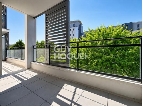 Appartement 3 pièces lumineux de 64 m2 avec doubles balcons, parking et cave - Colombes