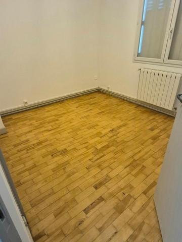 Appartement T4 de 73m2 en rez-de-chaussée entièrement rénové