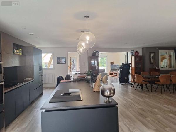 Maison à vendre à Yvré-l'Évêque dans la Sarthe (72530), ref : 013-1467