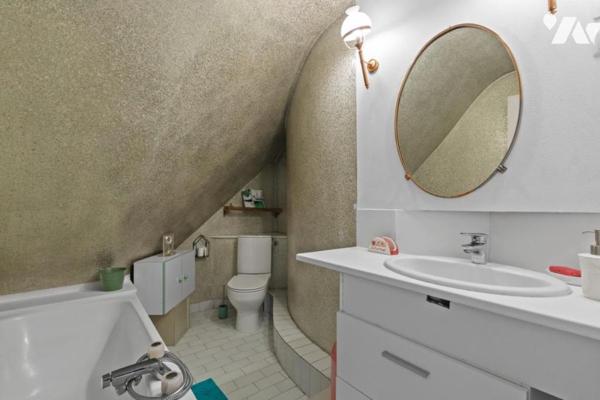 MAGNIFIQUE PAVILLON PIERRE DE TAILLE - COURTRY