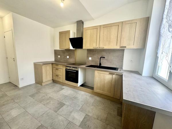 Location Maison 3 pièces 64 m2 à Saint-Quentin