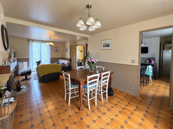Vente                                                      Maison
                        
                     6 pièces                      100 m2                     à Bornel