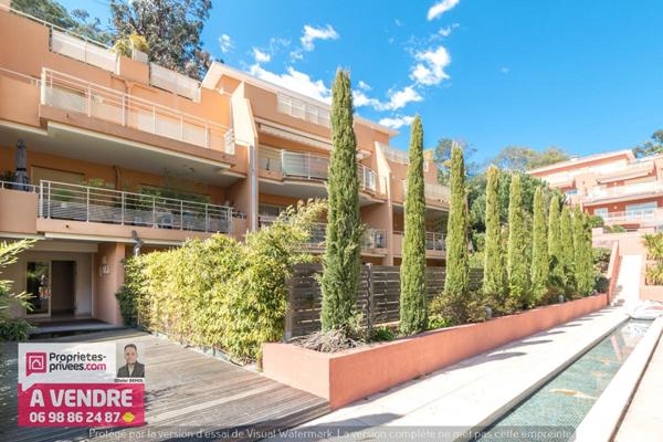 MAGNIFIQUE 2 PIECES DE 55 m² AVEC VASTE TERRASSE