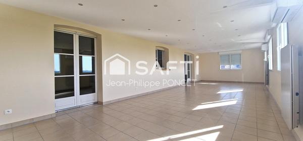 Maison individuelle sur sous-sol complet 4 chambres et jardin