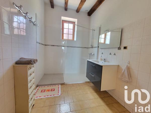 Maison rustique 6 pièces de 135 m² à Le Puy-Notre-Dame (49260)