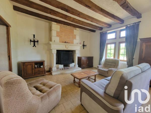 Maison rustique 6 pièces de 135 m² à Le Puy-Notre-Dame (49260)