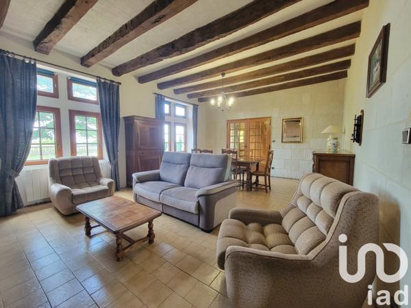 Maison rustique 6 pièces de 135 m² à Le Puy-Notre-Dame (49260)