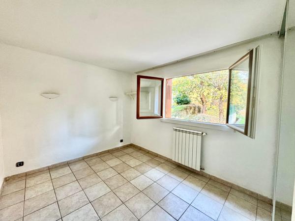 Saint-Raphaël-proche mairie annexe-Appartement 2 chambres 92m2