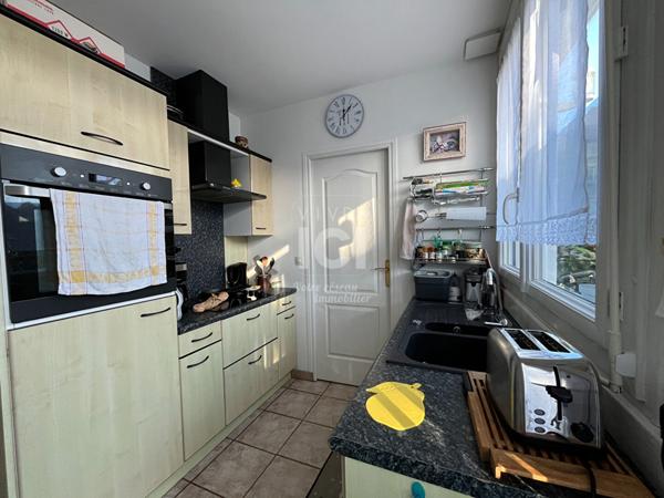 Appartement plain-pied 2 chambres centre ville THARON PLAGE