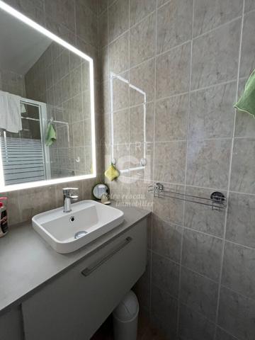 Appartement plain-pied 2 chambres centre ville THARON PLAGE