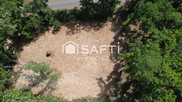 Terrain constructible avec permis à CALLIAN (83)