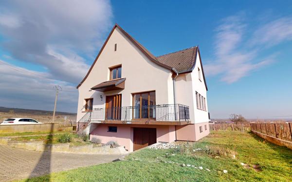 Maison à louer    6 pièces • 200 m2 Gueberschwihr