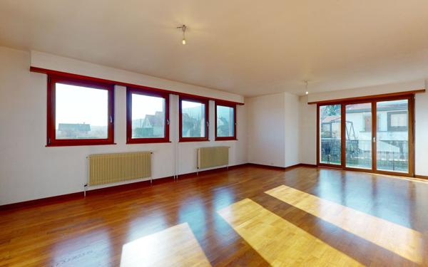 Maison à louer    6 pièces • 200 m2 Gueberschwihr