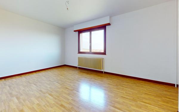 Maison à louer    6 pièces • 200 m2 Gueberschwihr