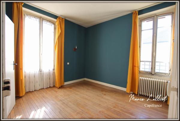 Maison à vendre 8 pièces, 167m², Pithiviers Centre, 4 garages, 6 chambres