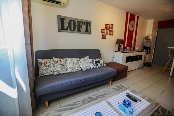 Appartement
         2 pièces
        - 38 m² 147 000 € *