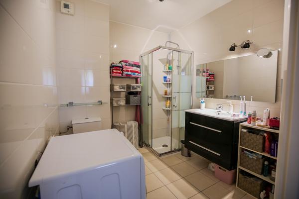 Appartement
         2 pièces
        - 38 m² 147 000 € *