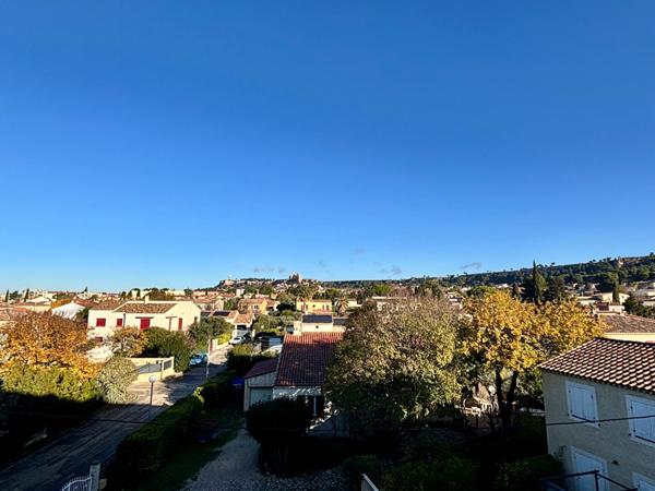 Appartement T2 de 43m² avec terrasse et place privative de stationnement