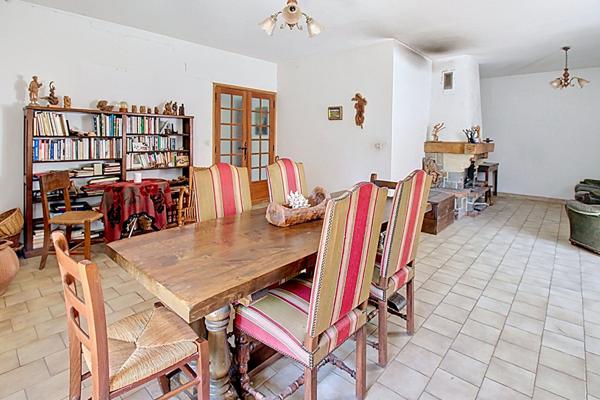 A VENDRE TARADEAU Maison 7 pièces 165 m² sur 2.7 hectares de terrain