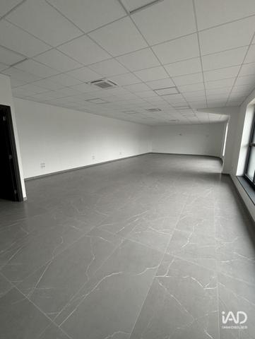 Location local d’activité 100 m² Courtry