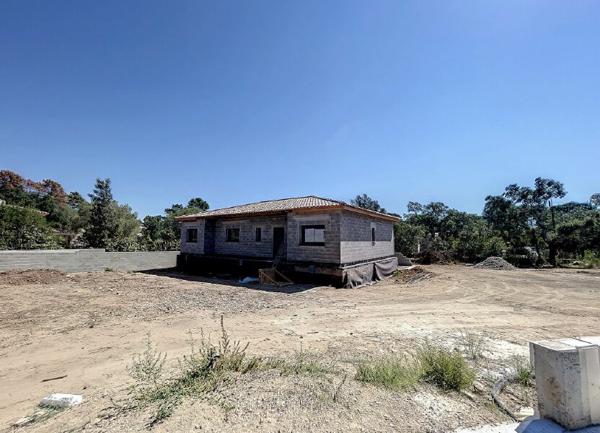 Maison à vendre    5 pièces •  Lecci