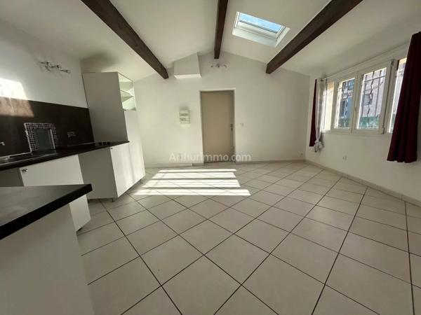 Location                                                      Appartement
                        
                     4 pièces                      69 m2                     à Aubagne